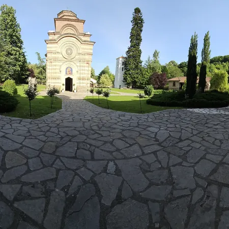 Слике манастира