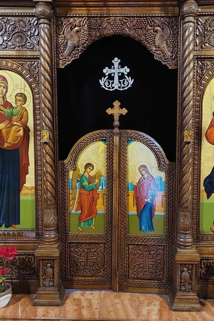Завеса за двери – Пресвлаке за цркву, атеље Везиља